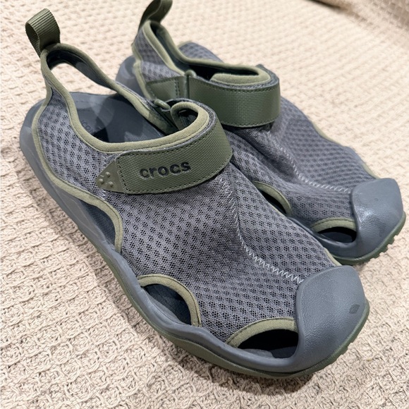 CROCS Shoes - CROCS Olive and Charcoal Mesh Sandals
